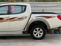 ميتسوبيشي L200